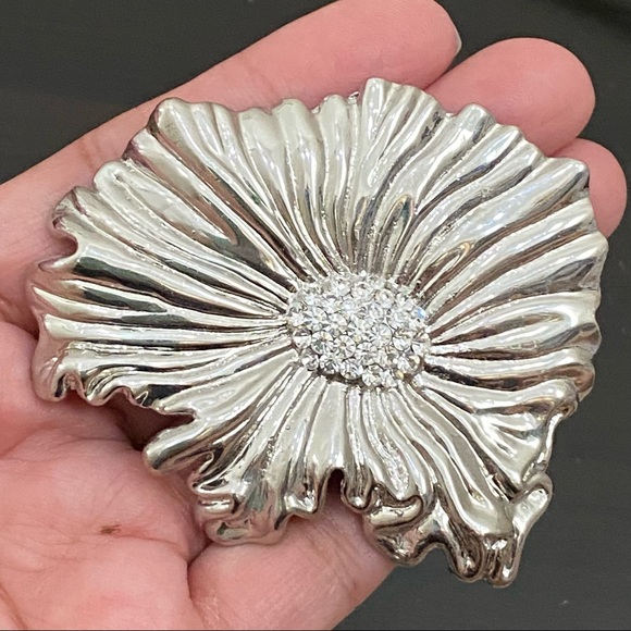 Vintage Regency Accessories Silver-tone Large Poppy Flower CZ Stone Brooch - Picture 10 of 11